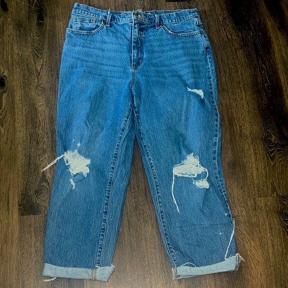 Universal Thread Denim - Universal Thread Blue Distressed Boyfriend Jeans. Size 16 Women's